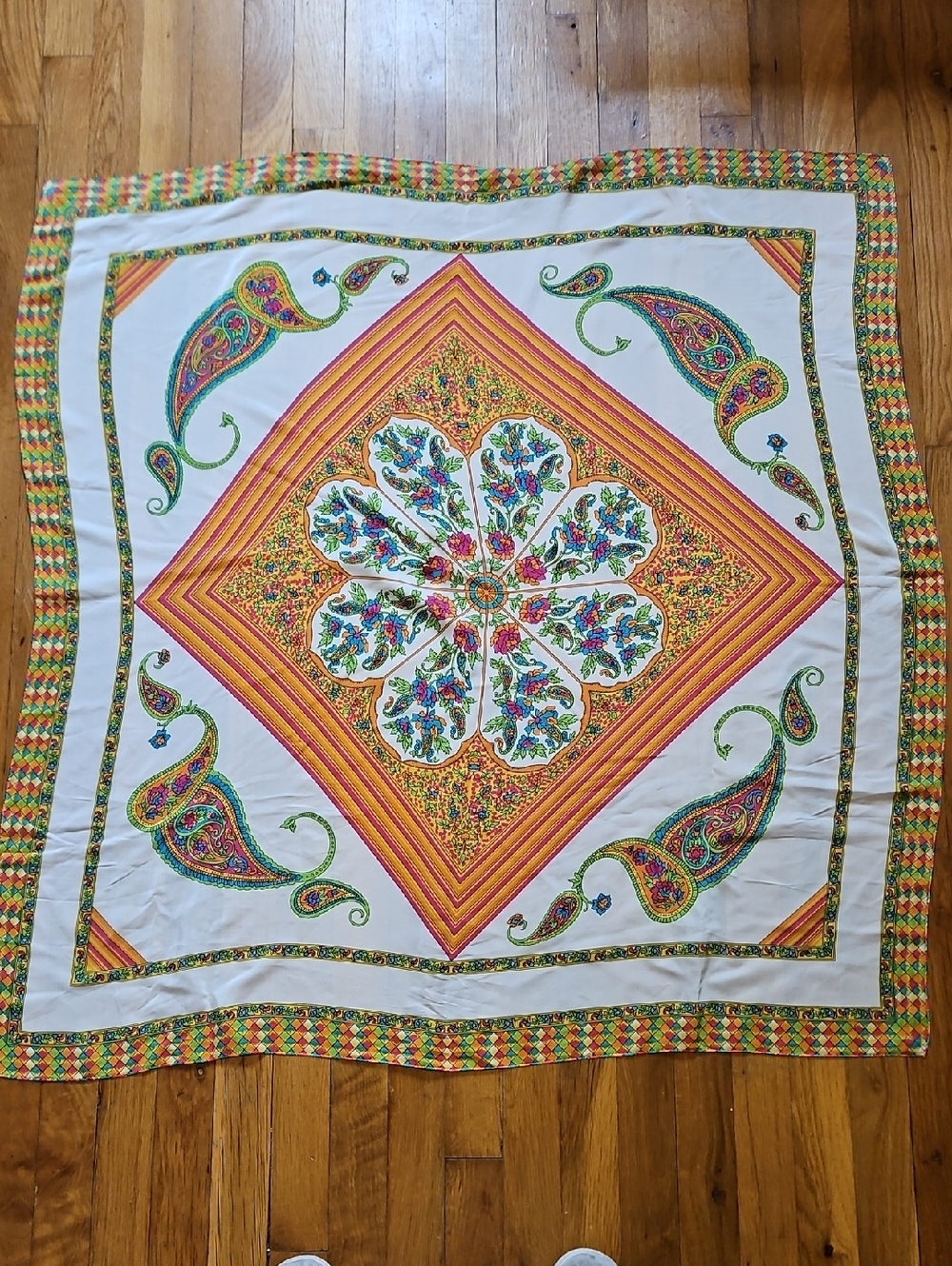NWOT Vibrant Multicolor Paisley Silk WRAP Scarf
